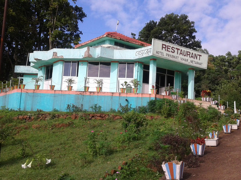 Balumath酒店住宿-Hotel Prabhat Vihar