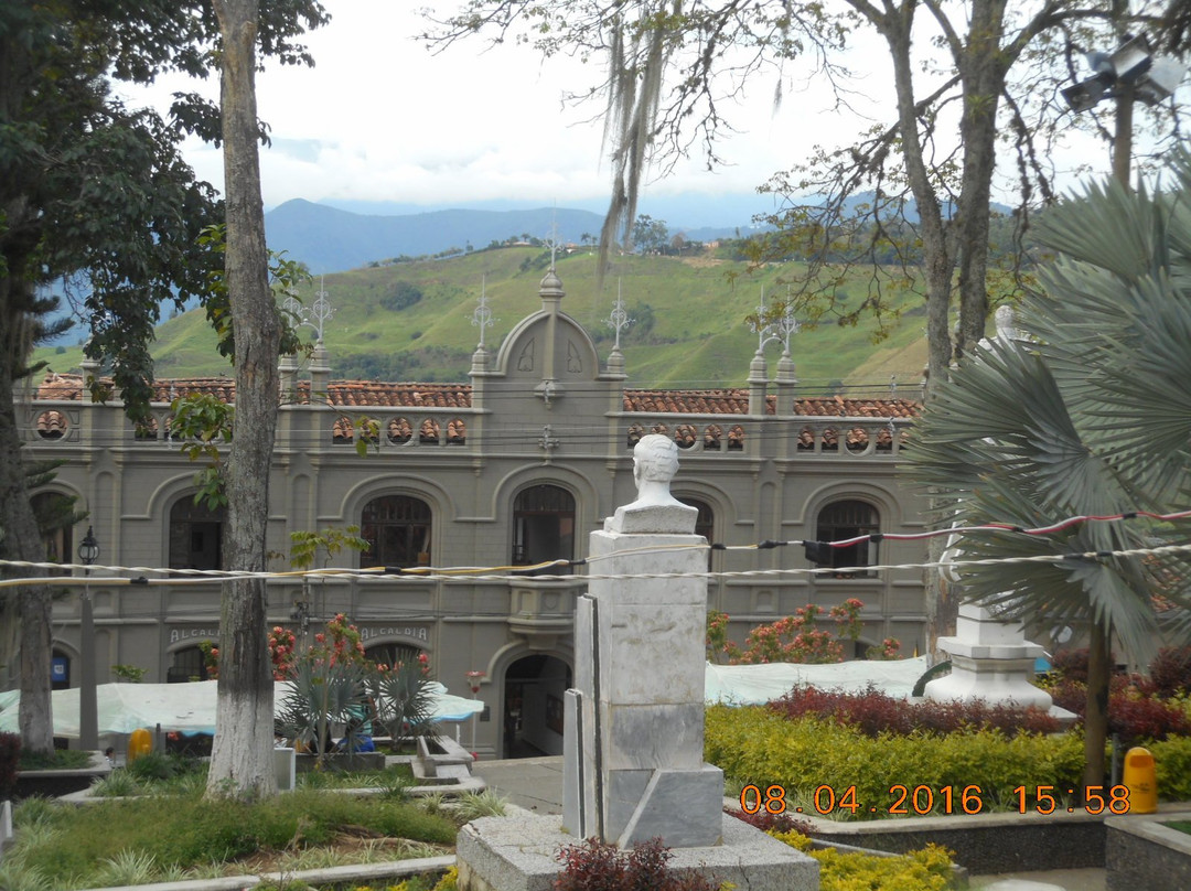 Municipal de Titiribi景点图片