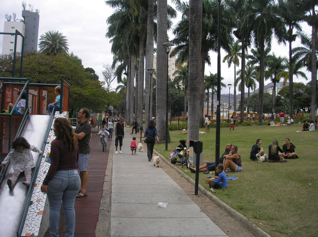 Praça Floriano Peixoto-贝洛哈里桑塔必去景点