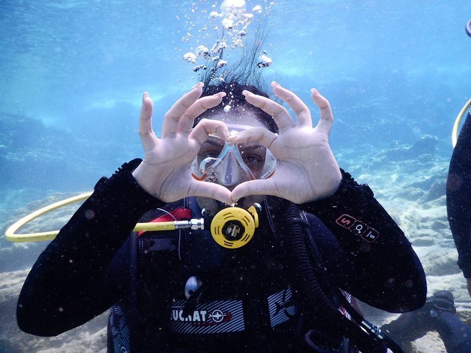 Blue Escape Diving Center-博德鲁姆必去景点