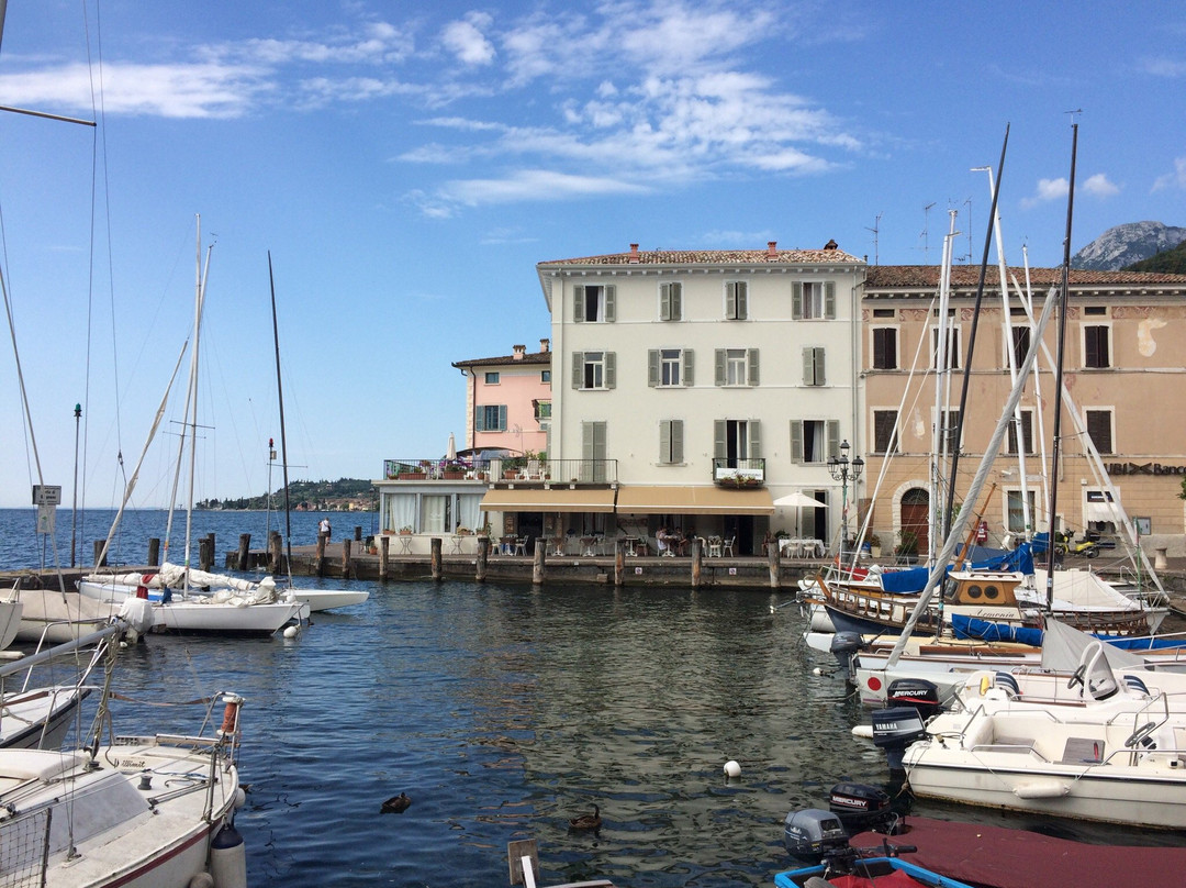 Navazzo酒店住宿-Hotel Gargnano