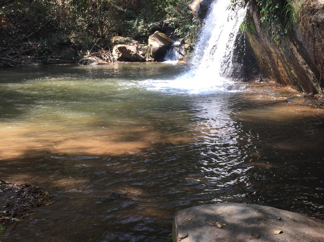 Tard Mork Waterfall-夜林必去景点