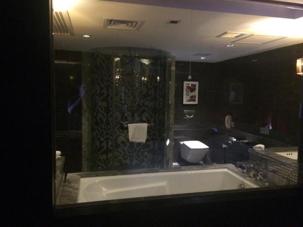 上海新国际博览中心龙阳路亚朵酒店-浴室
