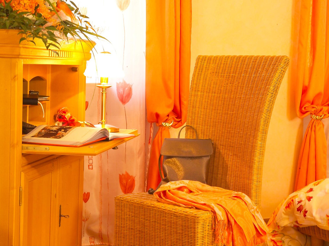 Cleo's Hotel & Cafe主图