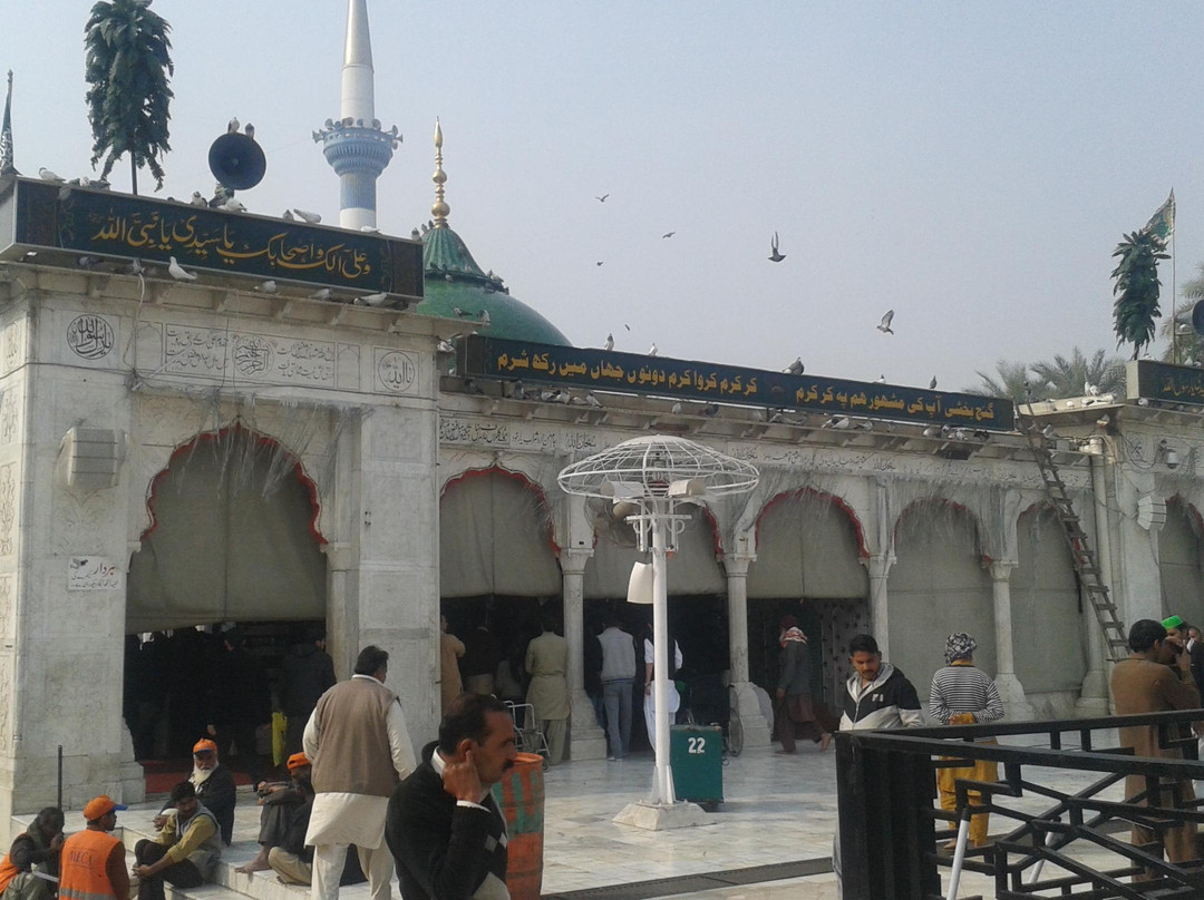 Ali Hajvery's Tomb-拉合尔必去景点
