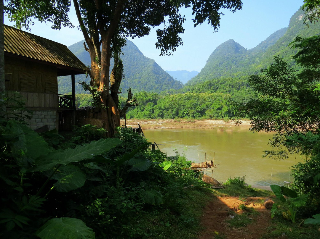 Phetdavanh Guesthouse & Bungalows