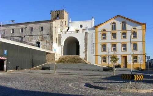 Conjunto constituído pela Igreja e antigo Convento de São Francisco e Fábrica Robinson景点图片