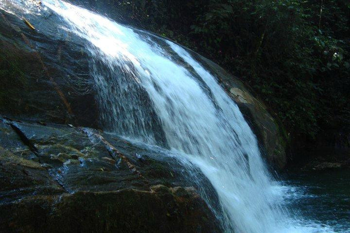 Pe da Serra Waterfall-乌巴图巴必去景点