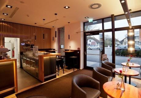 Sankt Marienkirchen an der Polsenz餐馆和美食-Café Wallern 4702