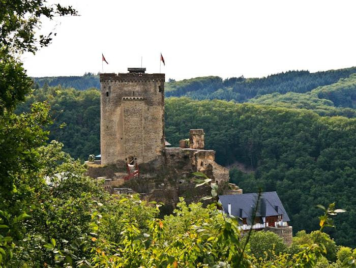 Ehrenburg Castle景点图片