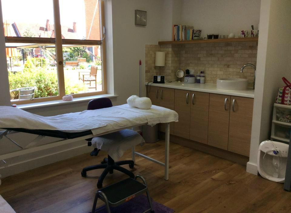 Holistic Massage & Beauty Treatments-Woodley必去景点