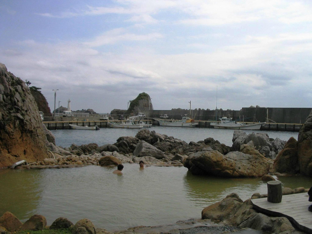 Matsugashita Miyabiyu-新岛村必去景点