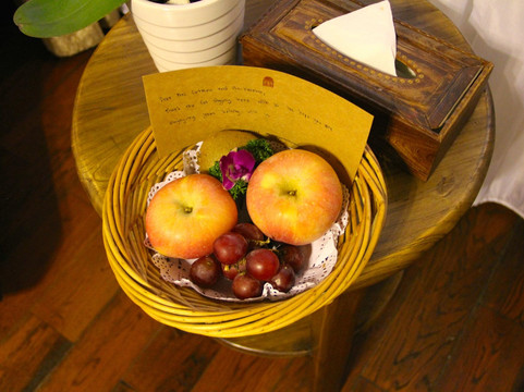 红墙花园酒店主图