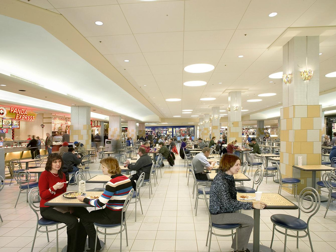 CherryVale Mall-罗克福德必去景点