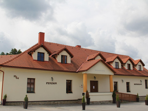 Oravska Poruba酒店住宿-Penzion Zemianska kuria
