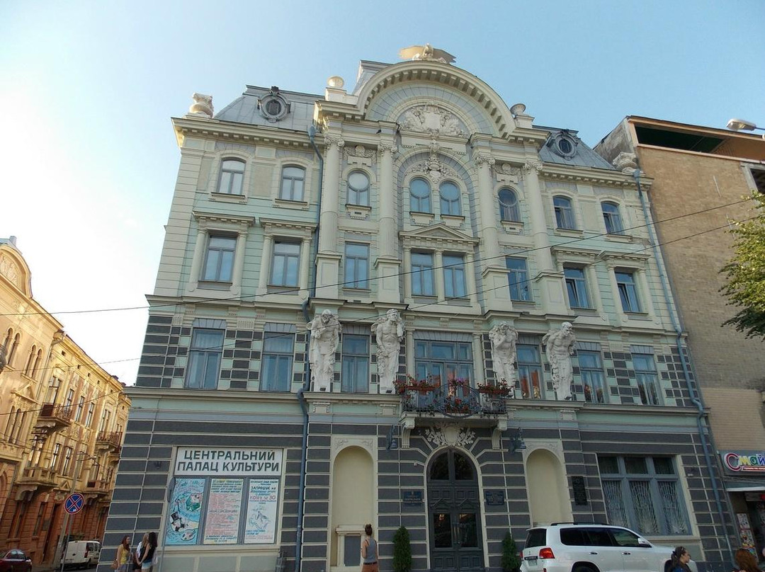 Palace of Culture - Jewish People’s House-Chernivtsi必去景点