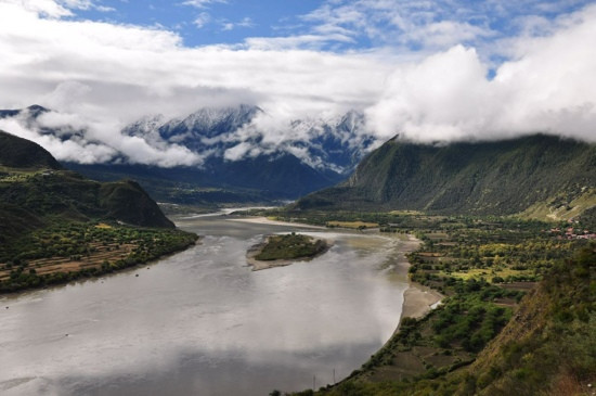 雅鲁藏布江大峡谷-米林县必去景点