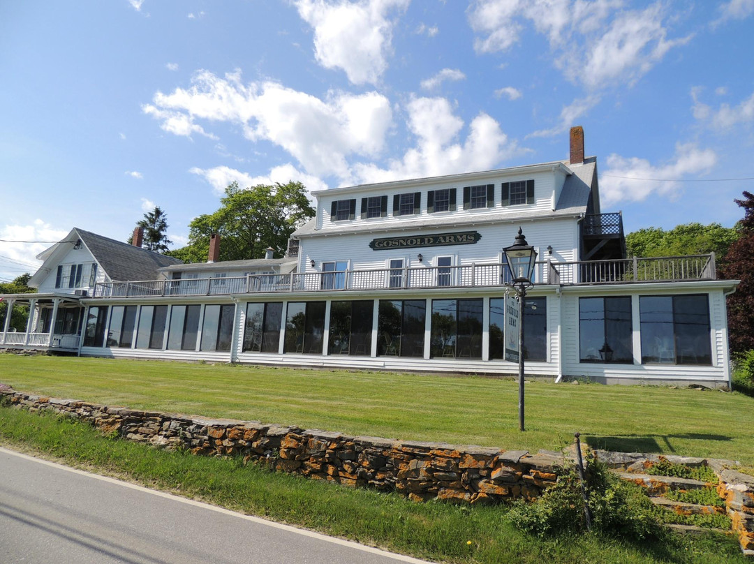 Gosnold Arms Inn主图