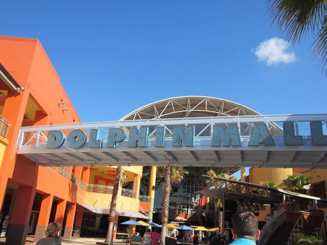 海豚商场-迈阿密必去景点