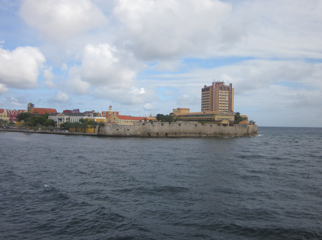 Renaissance Mall & Rif Fort-威廉斯塔德必去景点