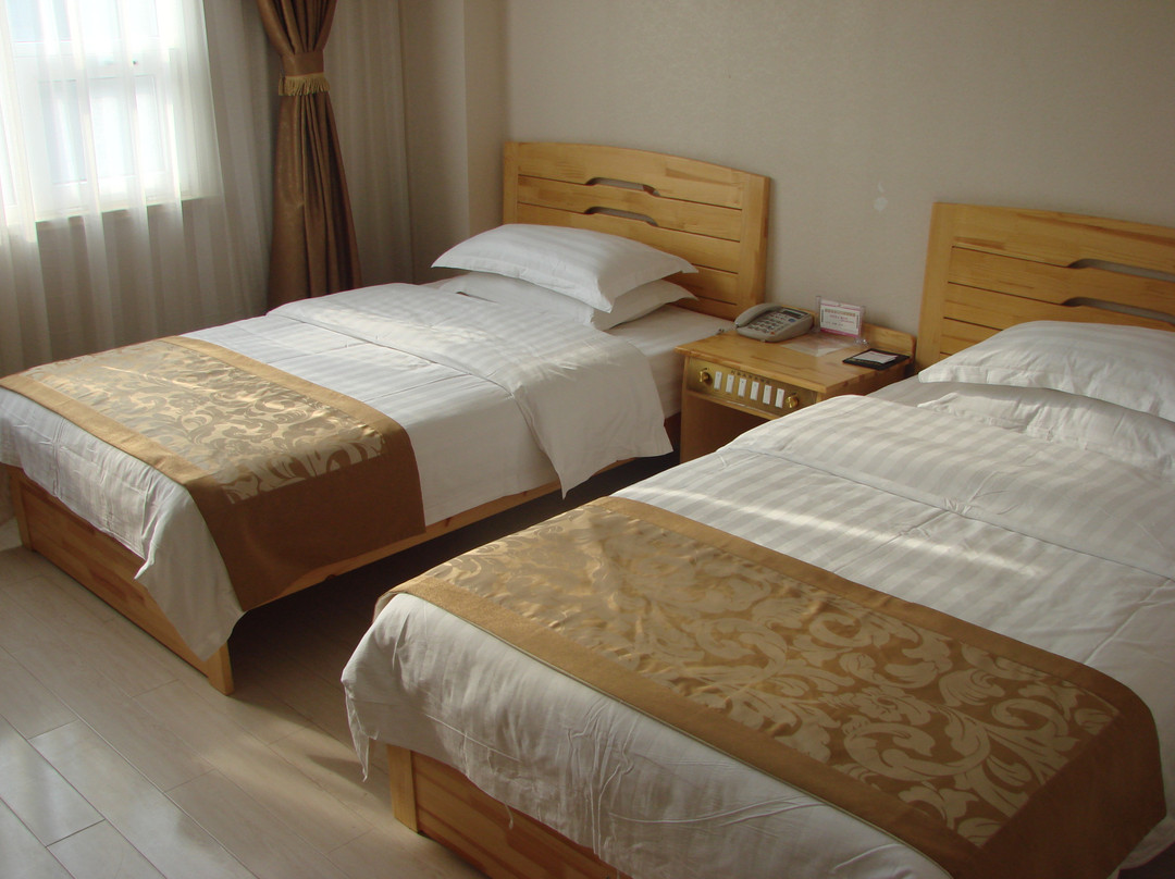 利客来大酒店(青岛李村地铁站店)主图