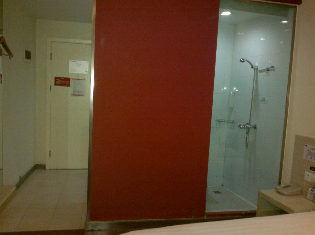 汉庭上海虹桥枢纽火车站南店主图