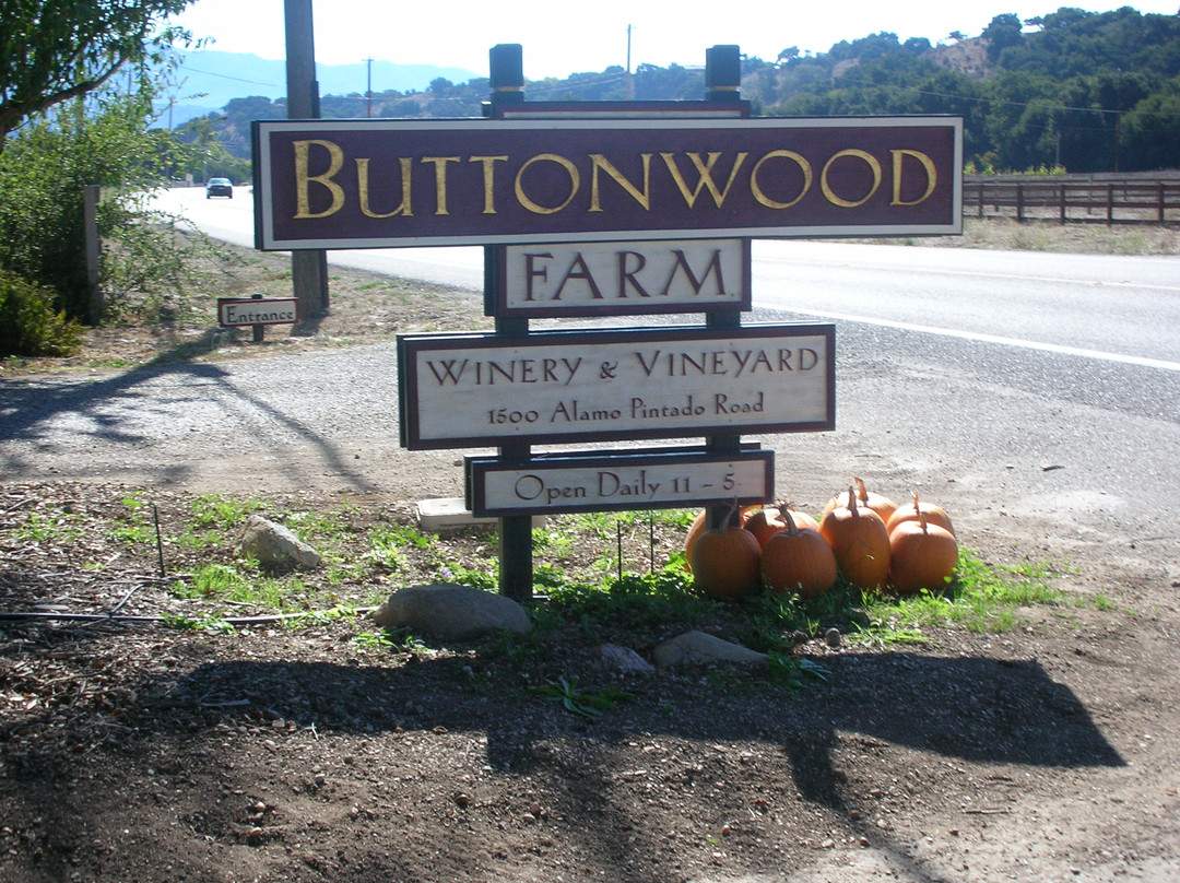 Buttonwood Farm Winery & Vineyard-索尔万必去景点