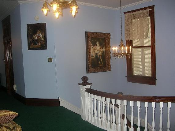 The Lewis House Victorian Bed & Breakfast主图