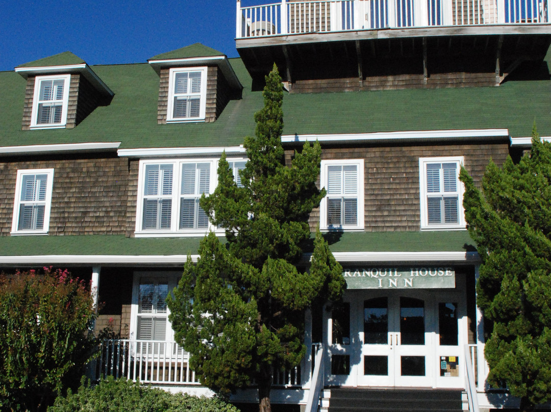 Roanoke Island酒店住宿-Tranquil House Inn