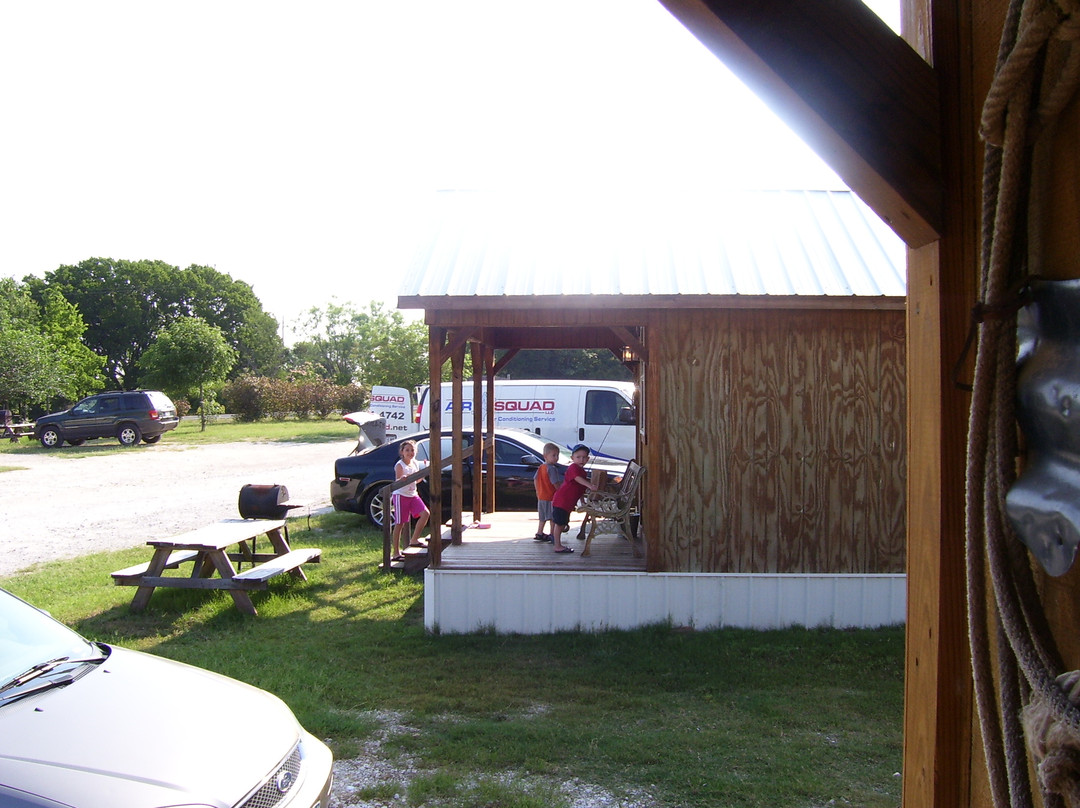CJ's Country Cabins