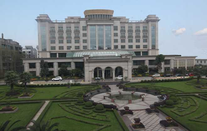 西园大酒店主图