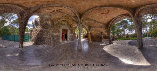 Gaudi's Crypt And Colonia Güell-圣科洛马德塞尔韦略必去景点