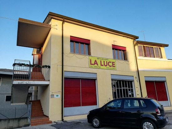 La Luce主图