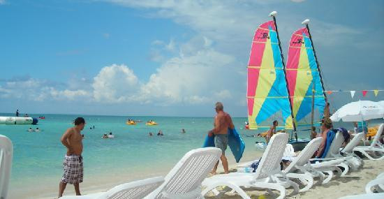 Playa Mia Grand Beach Park-考祖梅必去景点