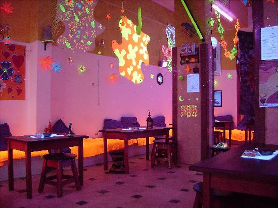 Goa bar-达哈卜必去景点