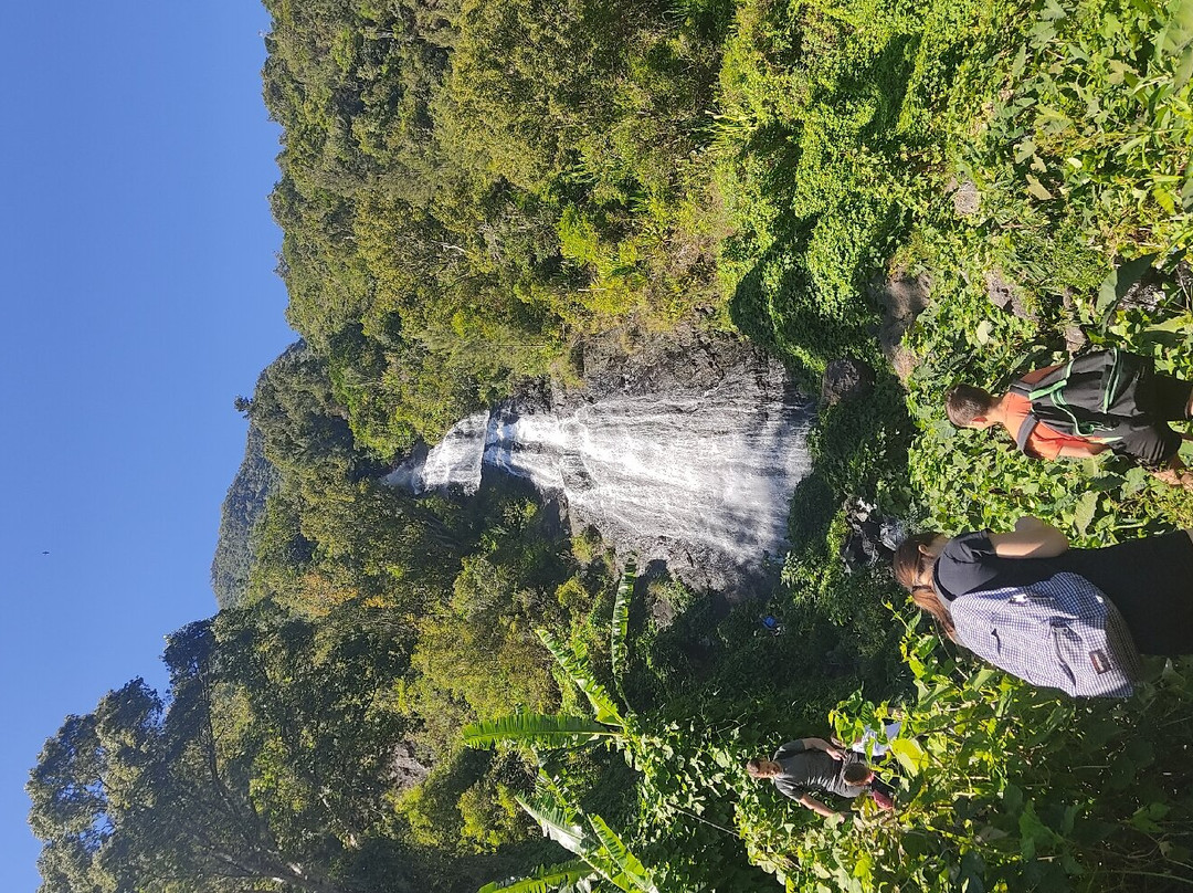 Cascade du Voile de la Mariée景点图片