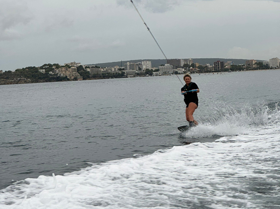 El Spot Wakeboard School-卡尔维亚必去景点