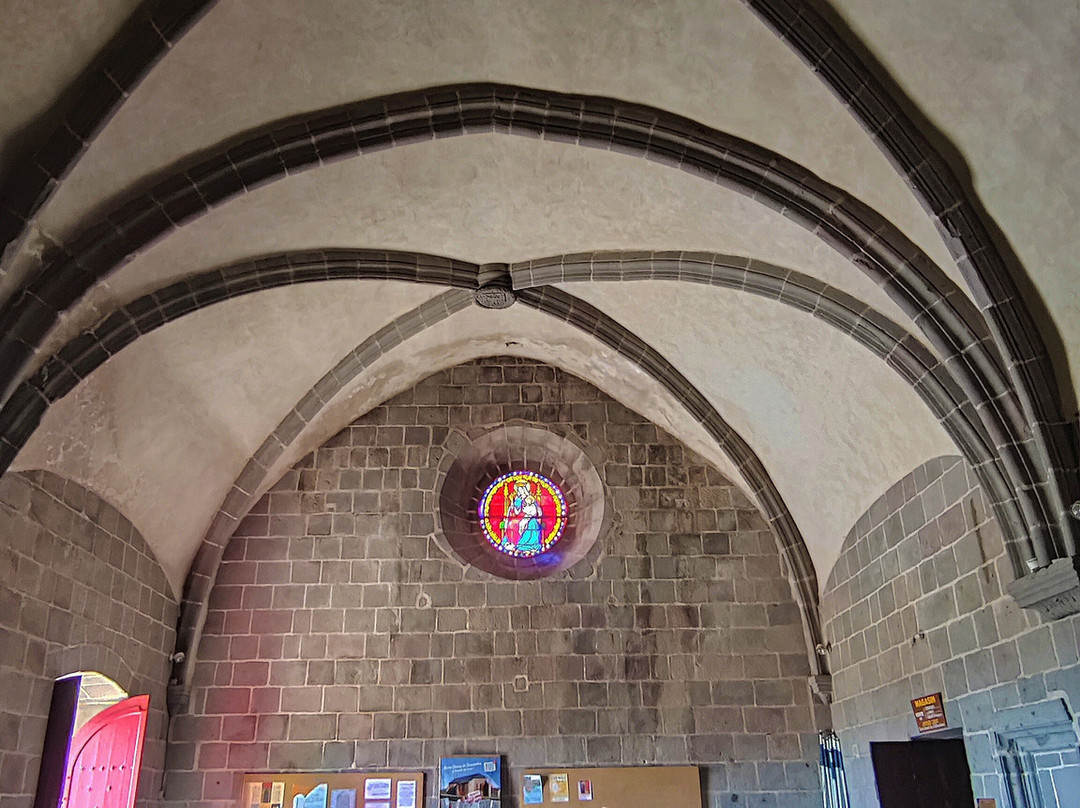 Chapelle Notre-Dame de Vassivière-Besse-et-Saint-Anastaise必去景点