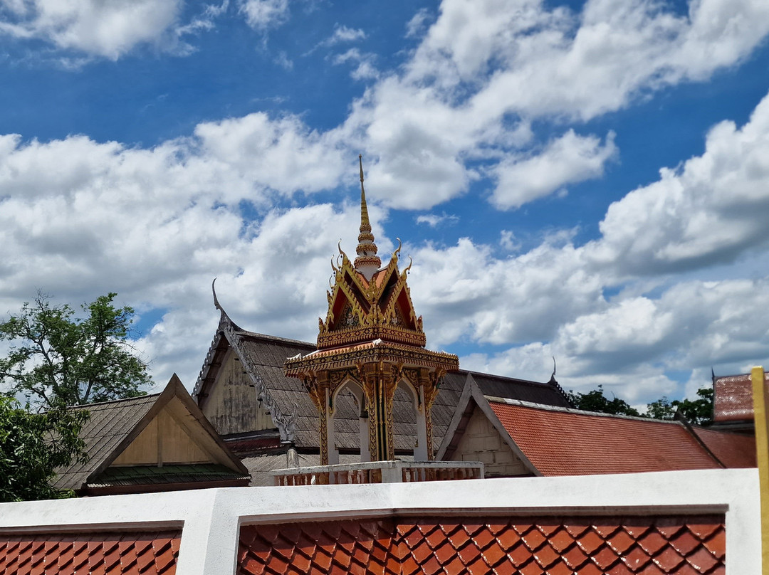 Wat Charoen Sukharam Worawihan-挽坤弟必去景点