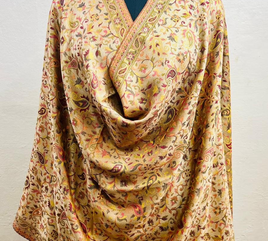Indian textiles and jewells景点图片
