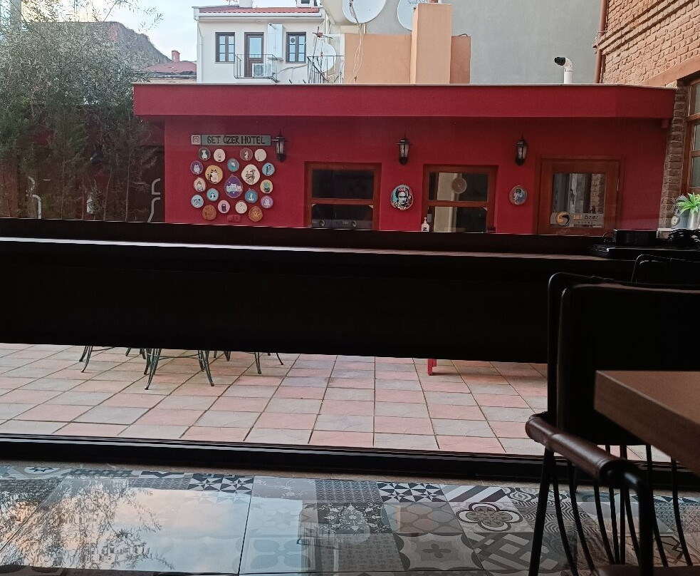 Set Özer Hotel主图