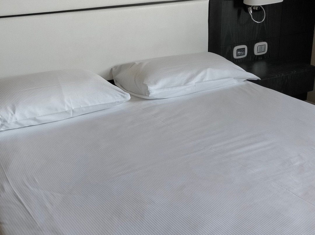 Marconi Hotel主图