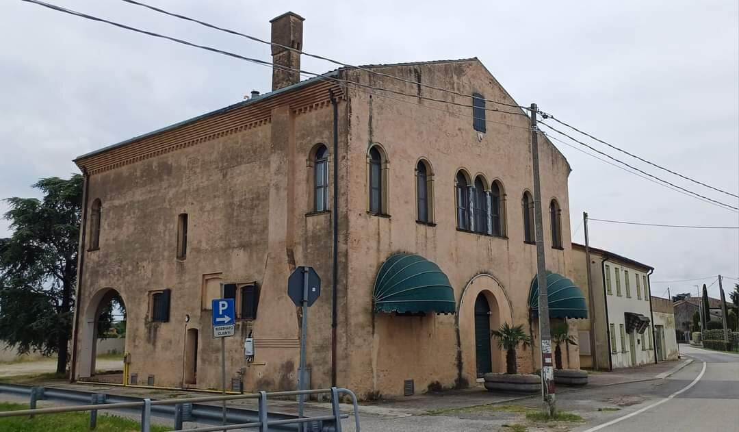 Palazzo De' Merli景点图片