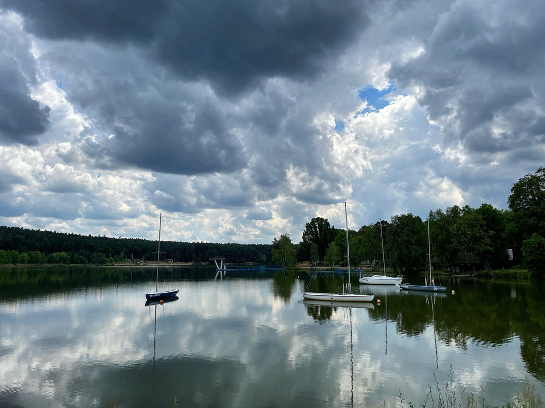 Zalew Rejów beach景点图片