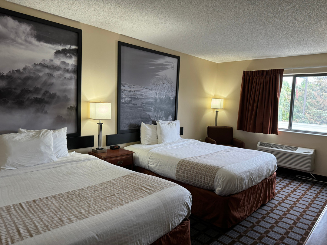 Super 8 by Wyndham Mason City主图