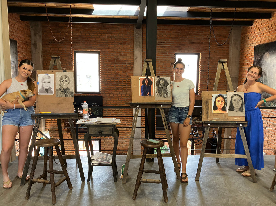 Isis Rodriguez Art Studio-圣米格尔护城必去景点