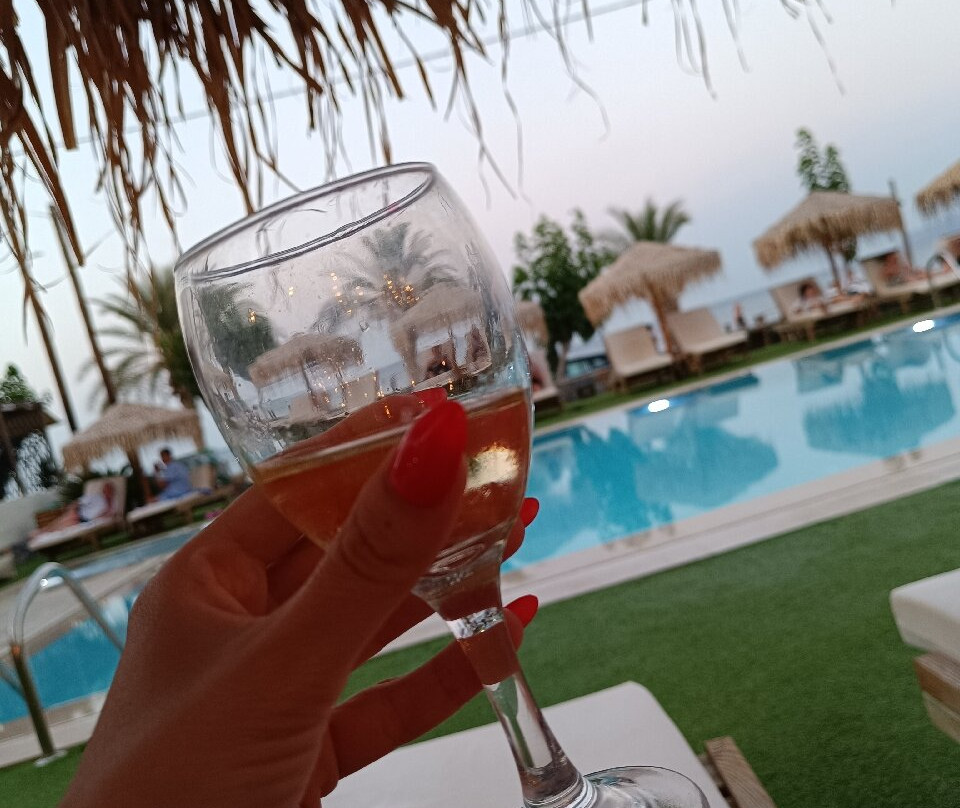 Golden Bee Lifestyle Hotel主图