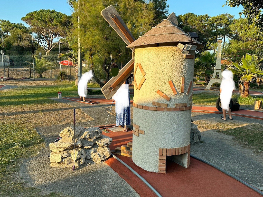 Mini Golf de Vieux Boucau景点图片