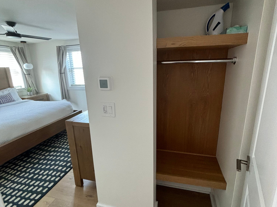 Surrey Beach House主图