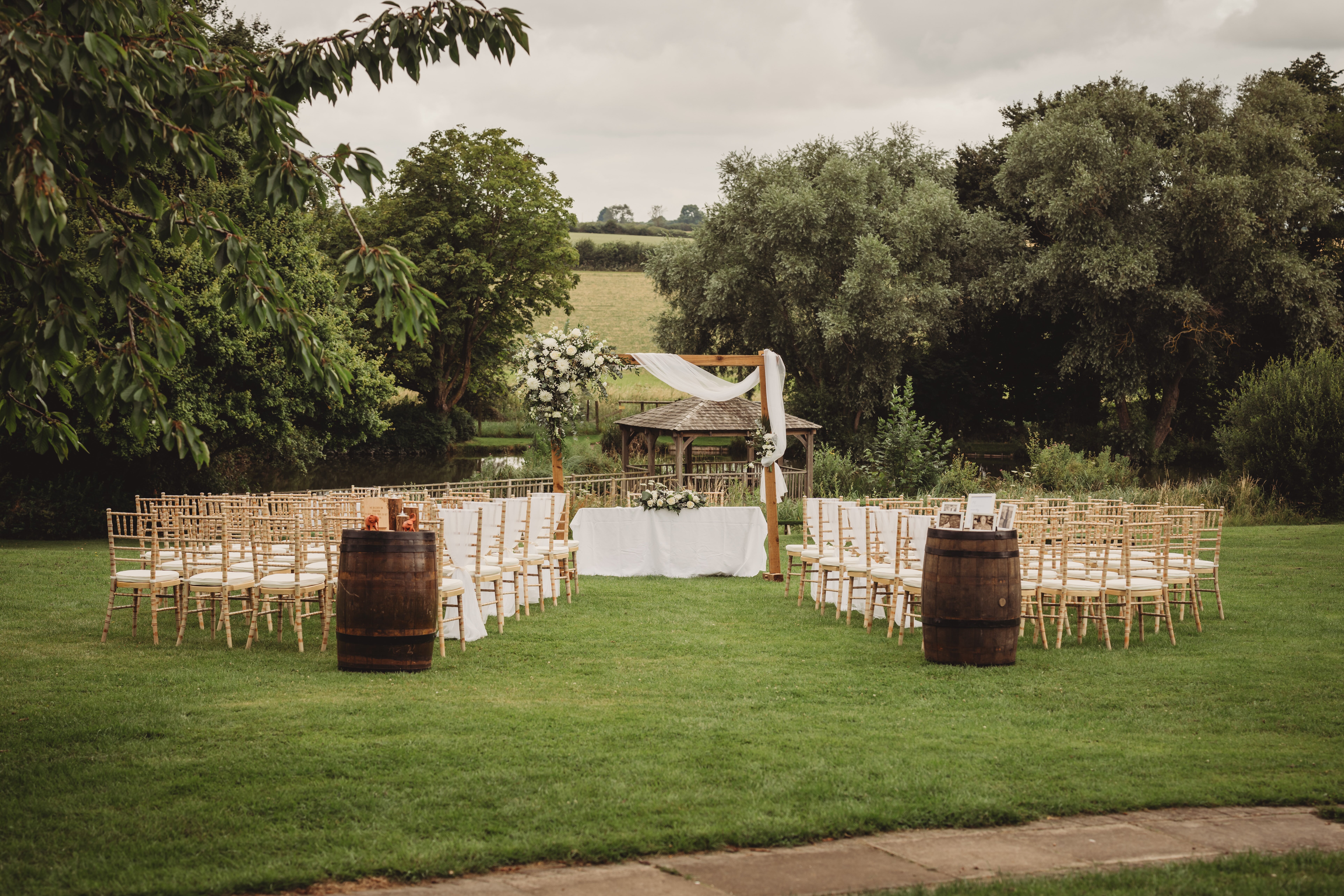 Furtho Manor Farm Bed & Breakfast-官方
